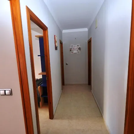 Apartment Apartamento Espacioso En Conil: 3 Habitaciones, Wi-fi Gratis Y Cerca De La Playa - Es-180-100 Conil De La Frontera