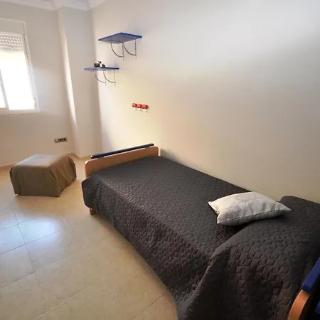 Apartment Apartamento Espacioso En Conil: 3 Habitaciones, Wi-fi Gratis Y Cerca De La Playa - Es-180-100 Conil De La Frontera