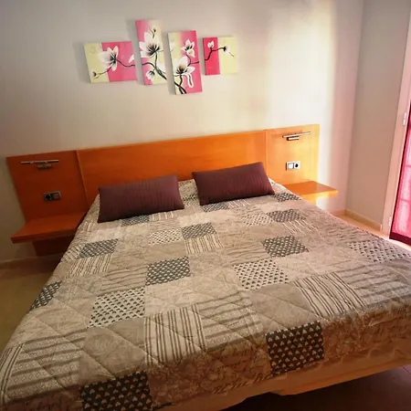 Apartamento Espacioso En Conil: 3 Habitaciones, Wi-fi Gratis Y Cerca De La Playa - Es-180-100 Conil De La Frontera