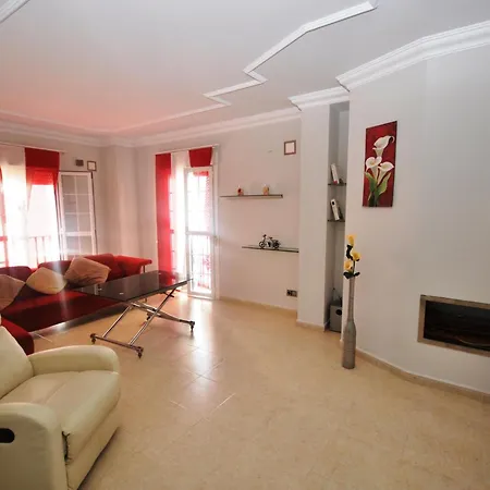 Apartamento Espacioso En Conil: 3 Habitaciones, Wi-fi Gratis Y Cerca De La Playa - Es-180-100 Apartment *